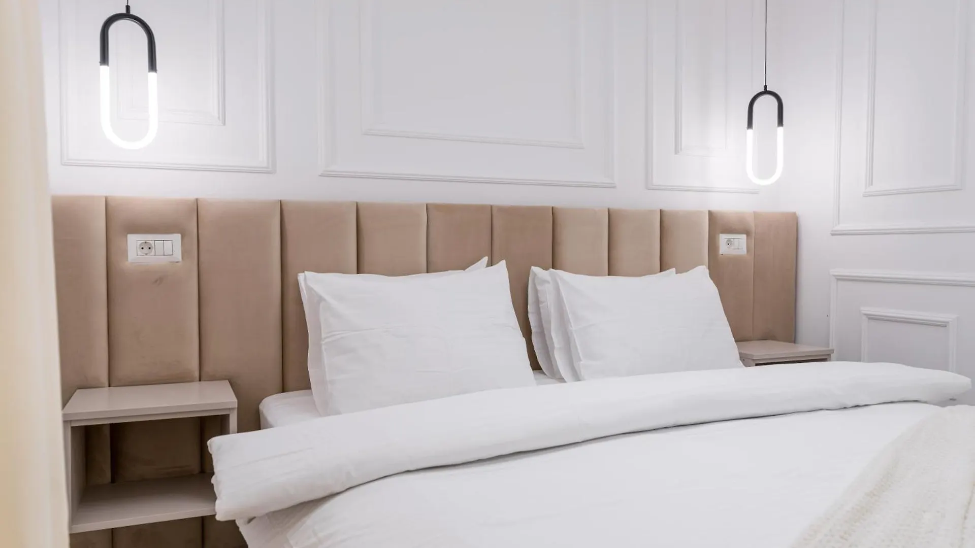 Ultra-Modern Luxury Apartment - Spacious & Elegant 布加勒斯特